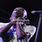 Black theama sur yala.fm
